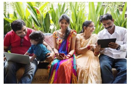 a-happy-indian-family-xfjmd3c